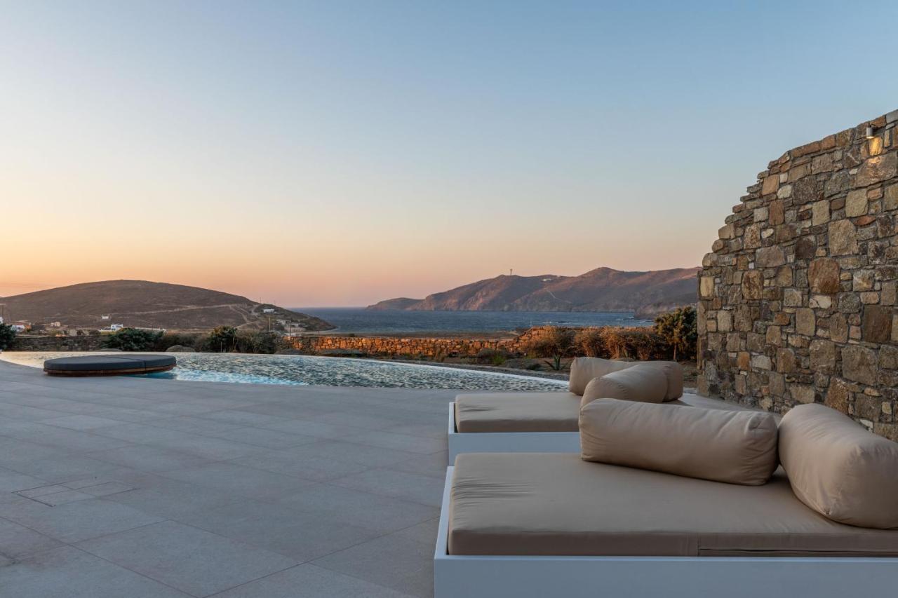 Mykonos Ag Villas In Ftelia Beach エクステリア 写真