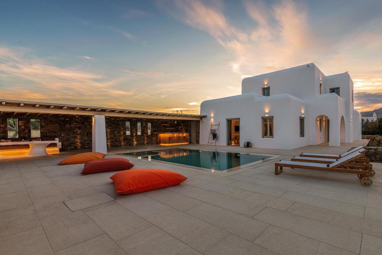 Mykonos Ag Villas In Ftelia Beach エクステリア 写真