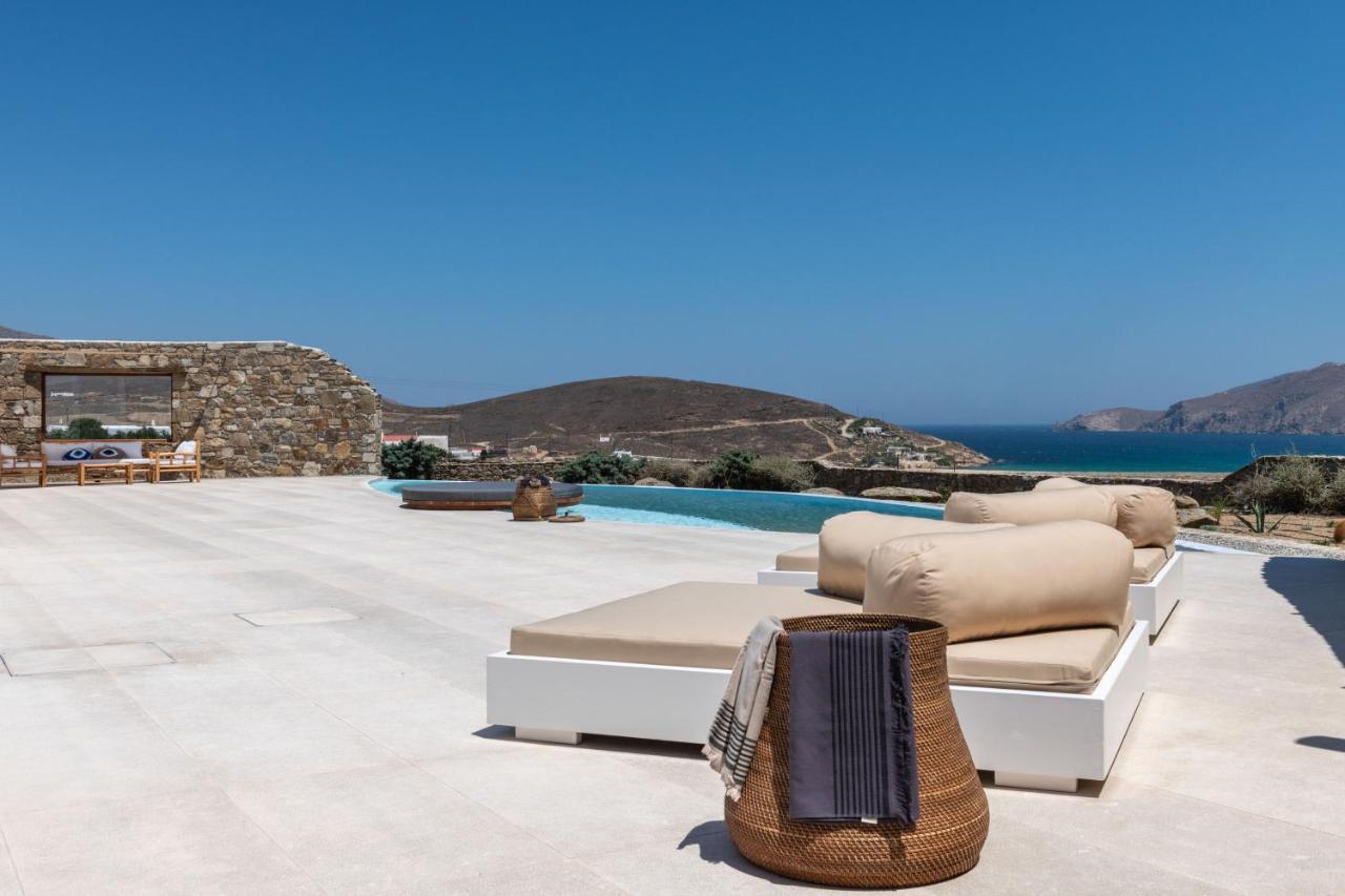 Mykonos Ag Villas In Ftelia Beach エクステリア 写真