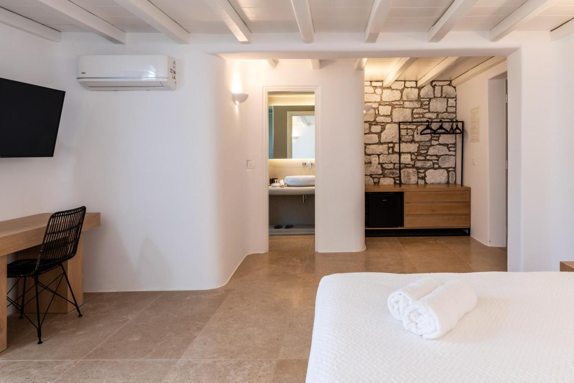 Mykonos Ag Villas In Ftelia Beach エクステリア 写真