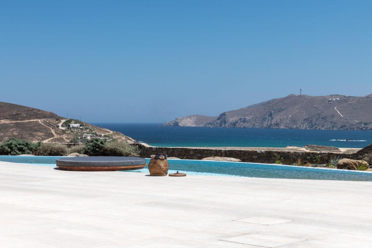 Mykonos Ag Villas In Ftelia Beach エクステリア 写真