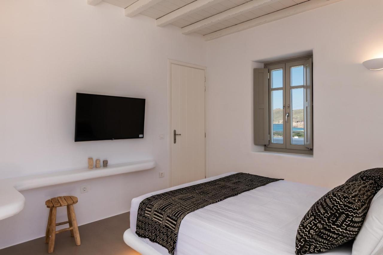 Mykonos Ag Villas In Ftelia Beach エクステリア 写真